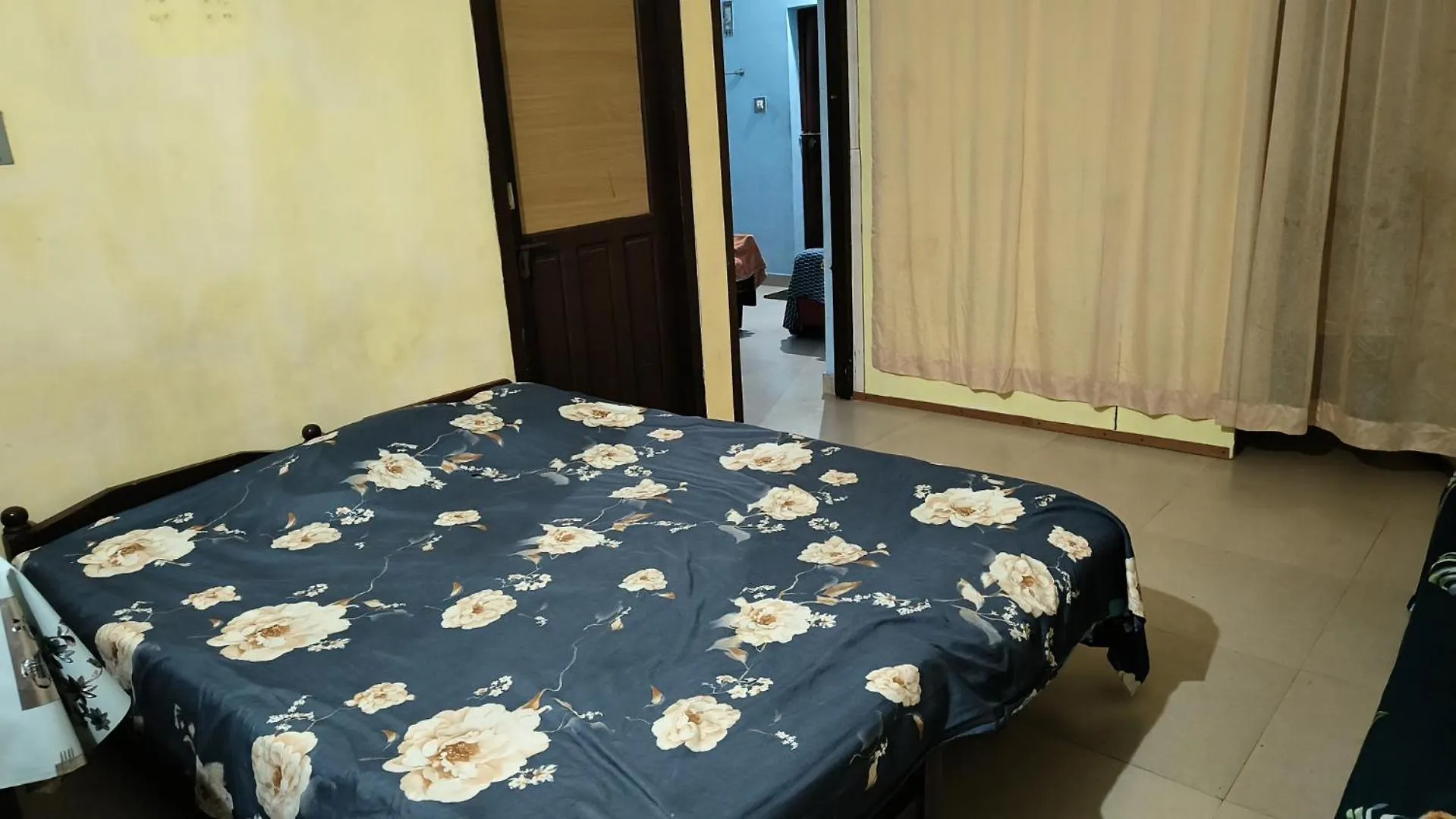 Rozarios Aparts, Kochi 0*,  Indien